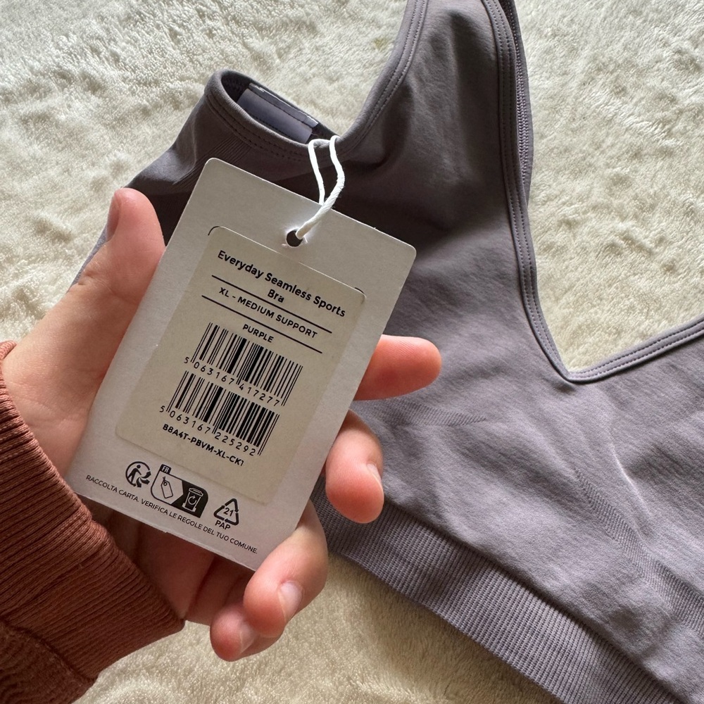 Gymshark Gray Sports Bra - Picture 8 of 8